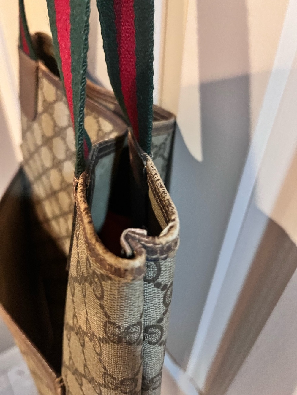 Authentic Gucci bag - Picture 3 of 15